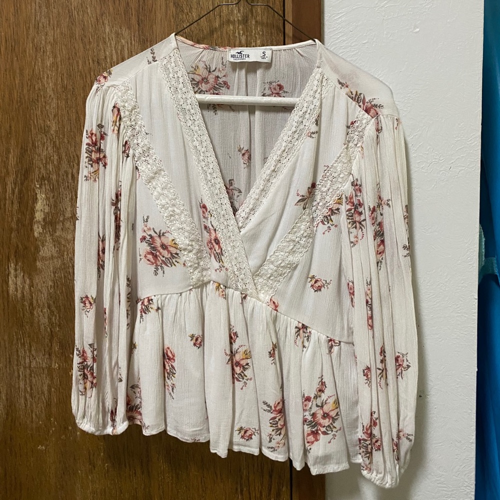 Hollister Blouse